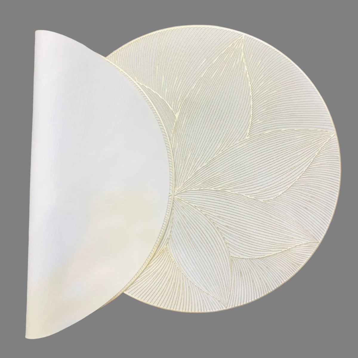 Leaf Design Round Placemats (Set of 2)