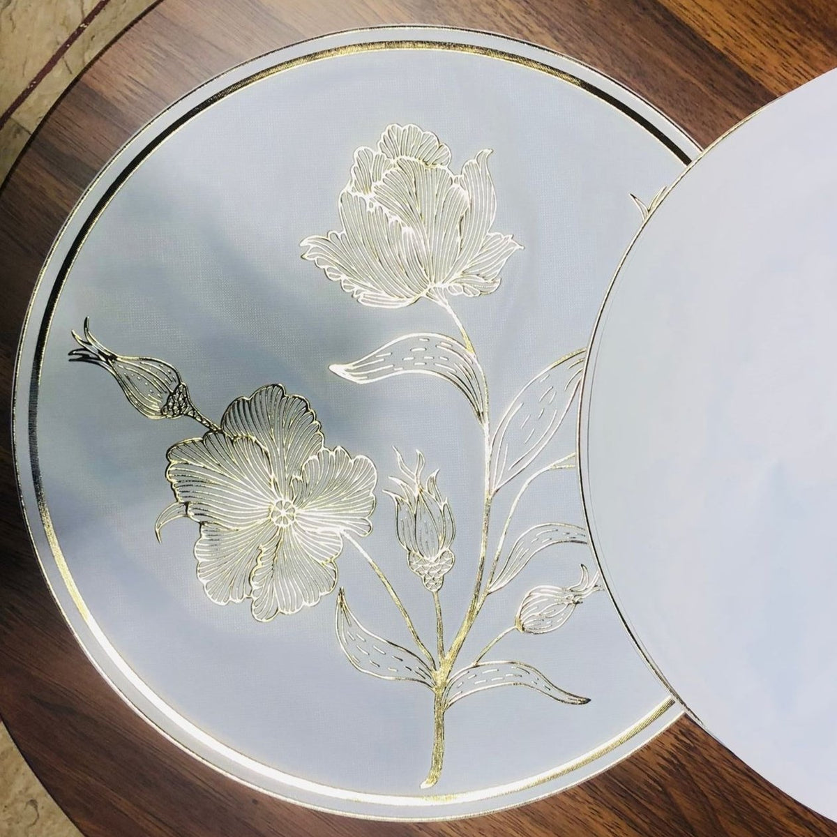 White & Gold Round Placemats (Set of 2)
