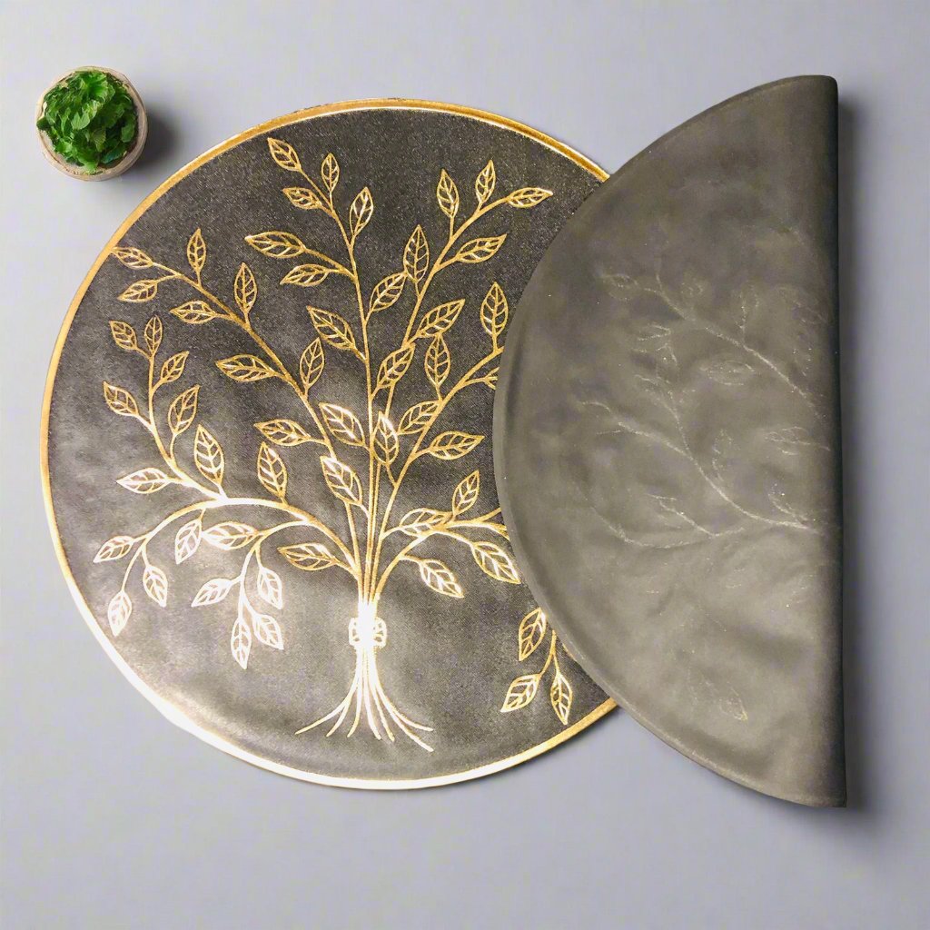 Black & Gold Round Placemats (Set of 2)