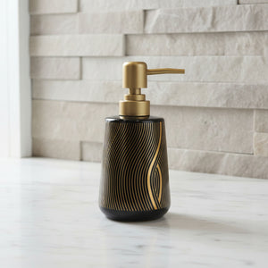 Black & Gold Wave Line Bath Set