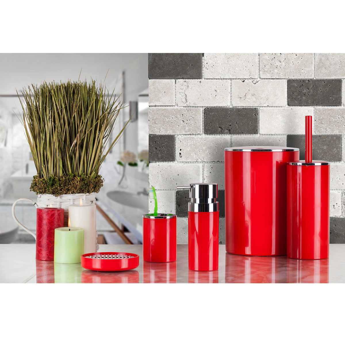 Lenox Round Red Silver Bathroom Set