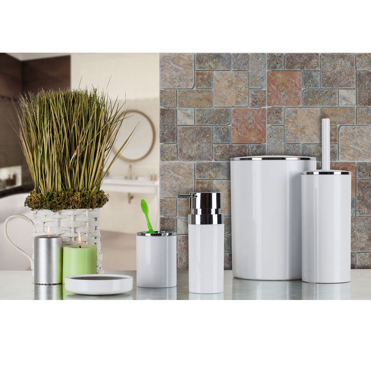 Lenox Round White Silver Bathroom Set