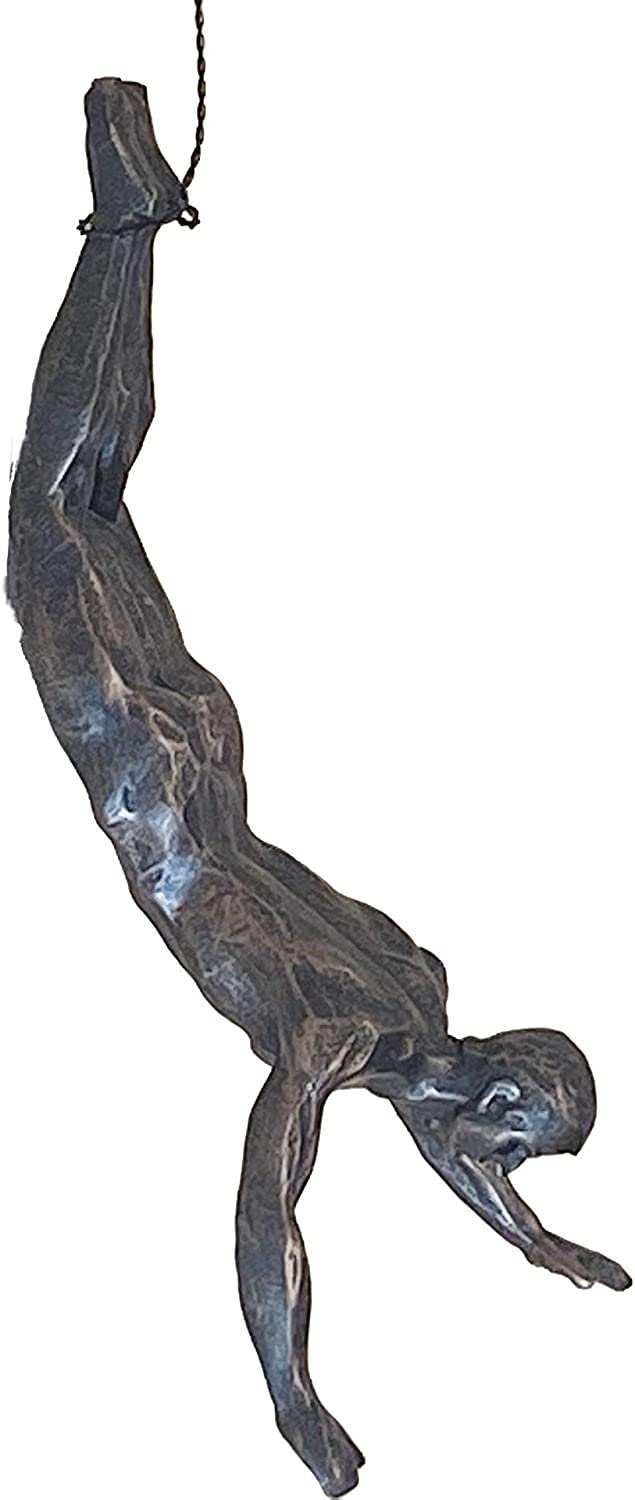 Targen Climbing Men Figures Wall Hanging