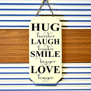 Love Hug Wall Quotation