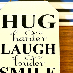Love Hug Wall Quotation