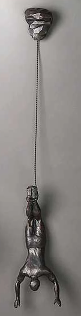 Targen Climbing Men Figures Wall Hanging