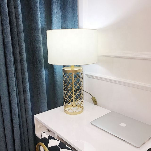Traditioned Golden Mattel Painted Table Lamp