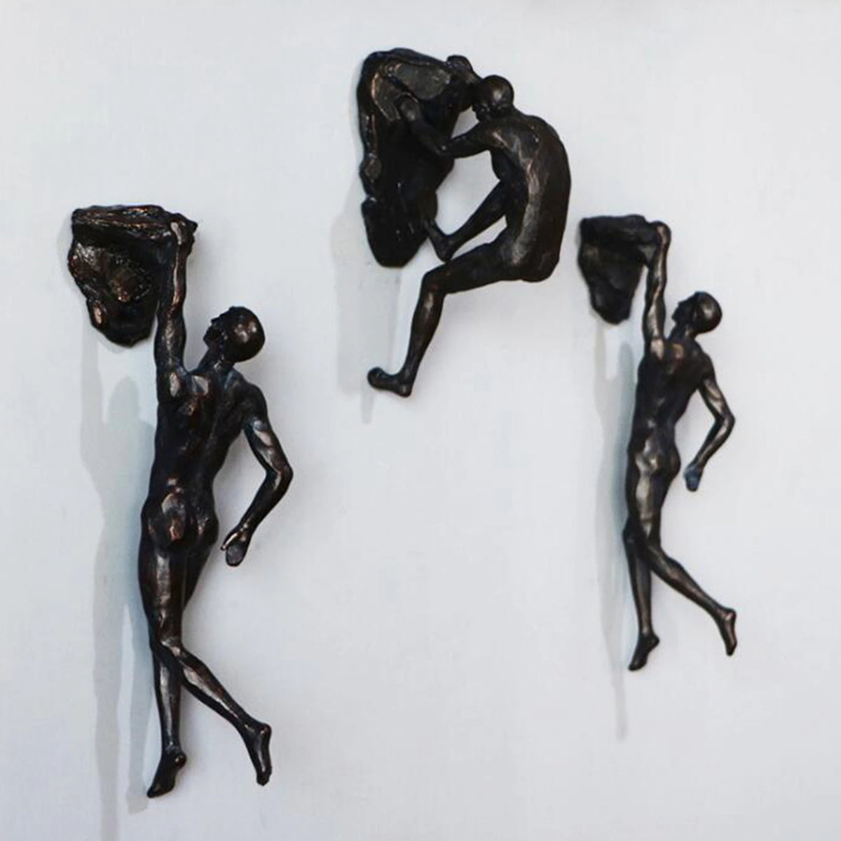Targen Climbing Men Figures Wall Hanging