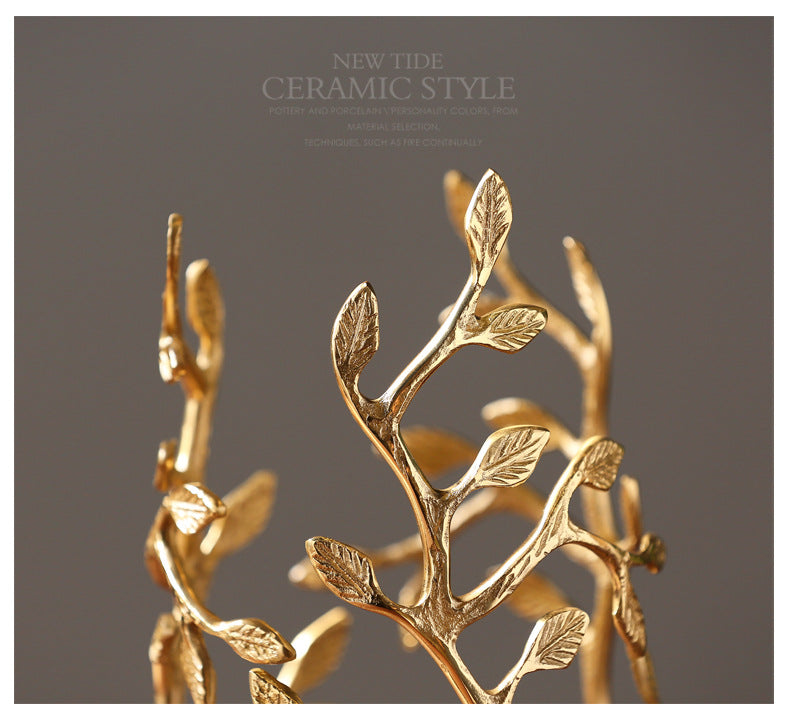 Aveo Golden Leafe Vase