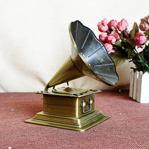 Gramophone Model