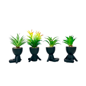 Chilling on Floor Lite Pot Planter (Black)