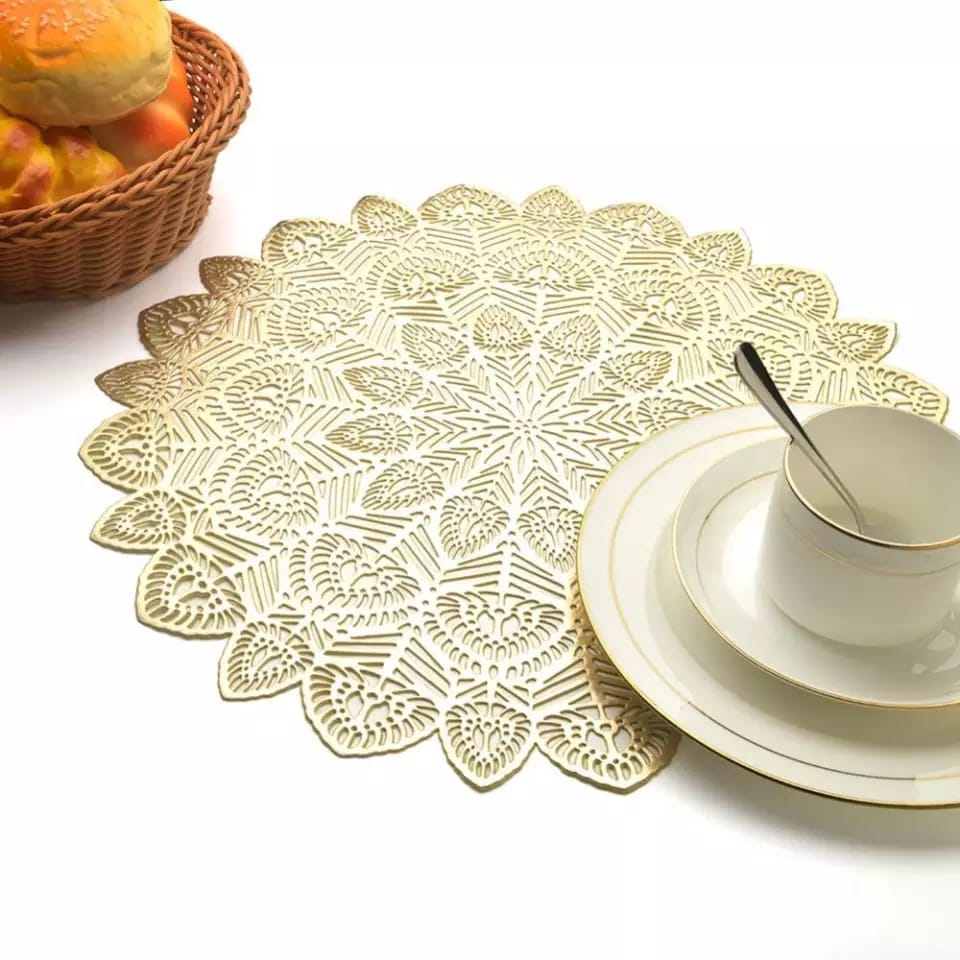Small Golden Leaf Round place mat (set of 2)