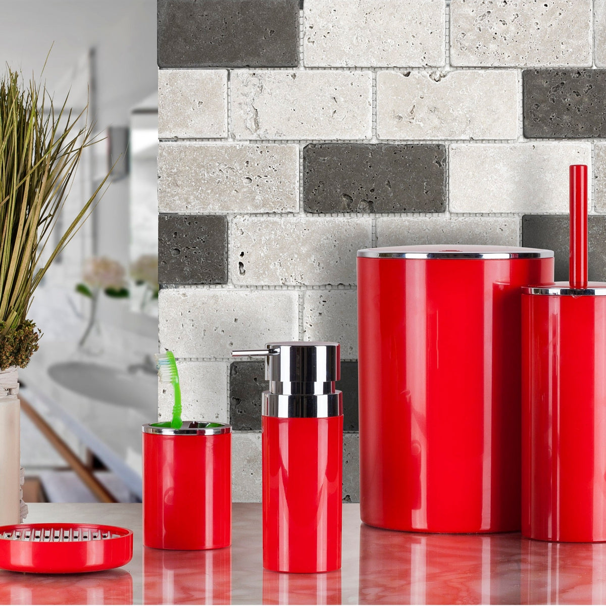 Lenox Round Red Silver Bathroom Set